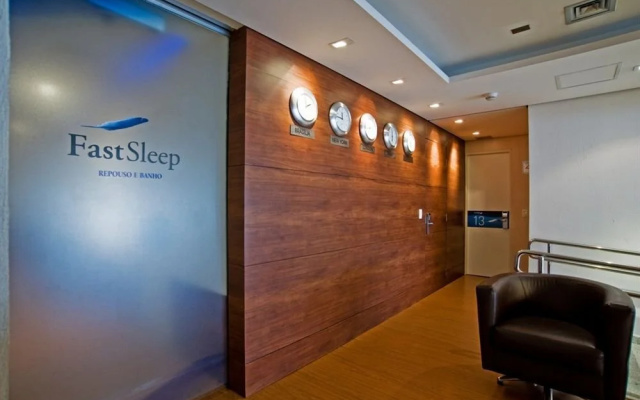 photo 3 of Detroit Airport Plaza Hotel & Suites