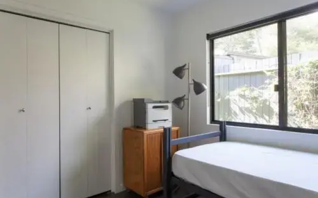 photo 3 of Devista Drive By Onefinestay