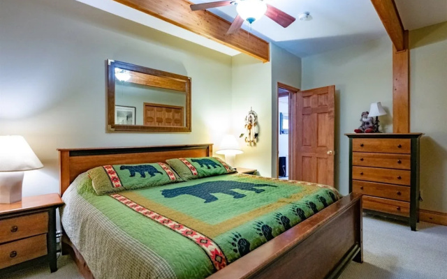 photo 3 of Dew Drop Inn