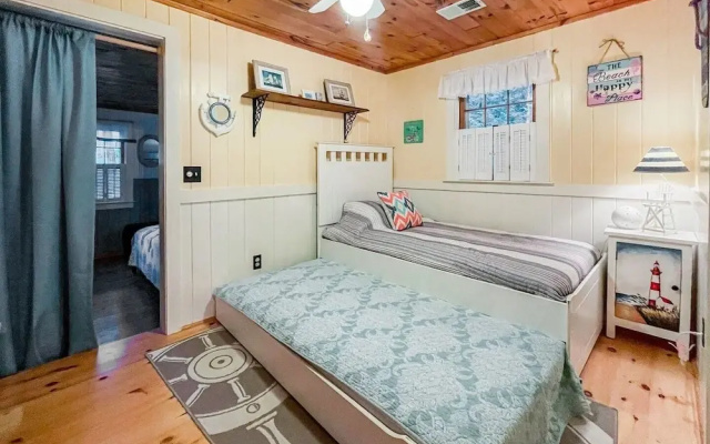 photo 4 of Dewey Cottage - Y854 Adorable Cottage Close To Long Sands Beach And Short Sands 4 Bedroom Home by RedAwning