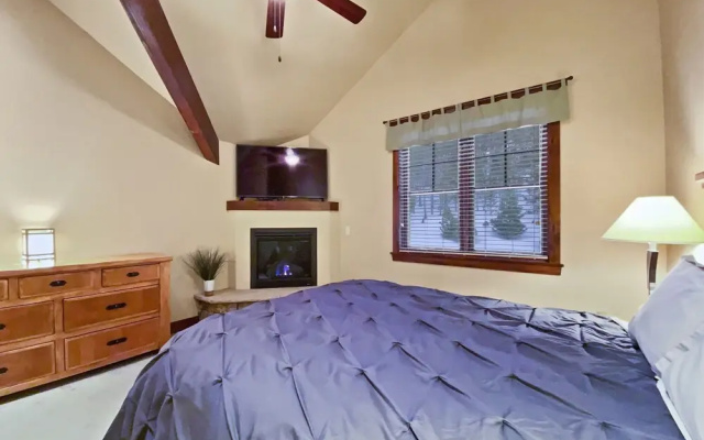 photo 3 of Dewey Placer Lodge 3 Bedroom Home by RedAwning