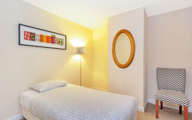 photo 5 of Dharma Home Suites JC at Exchange Place