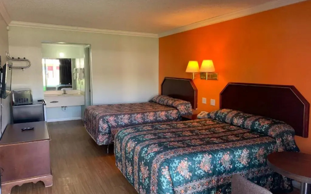 photo 2 of Baton Rouge West Inn