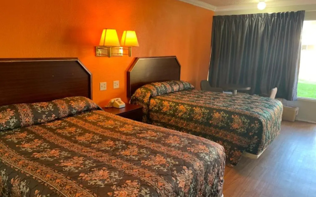 photo 3 of Baton Rouge West Inn