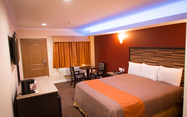 photo 5 of Diamond Bell Inn & Suites