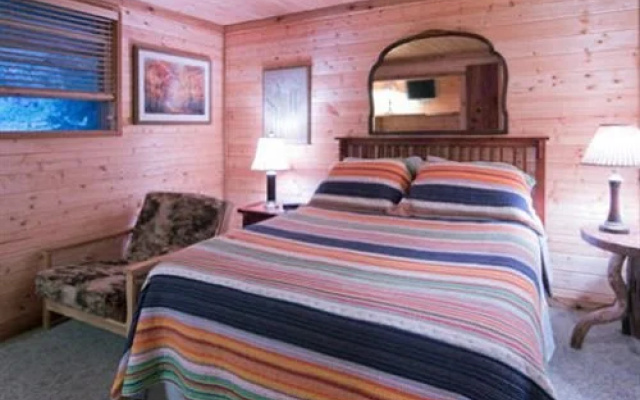 photo 4 of Dillsboro Inn