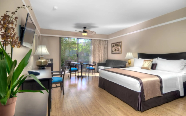 photo 3 of Dinah's Garden Hotel