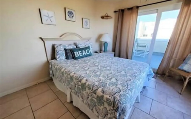 photo 5 of Direct Oceanview Penthouse - Sleeps 6 Pe301