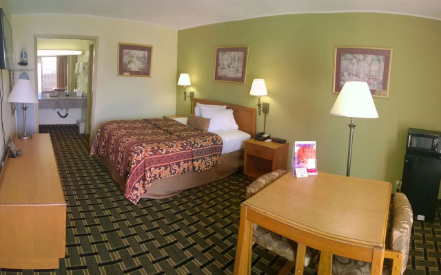 photo 5 of Discovery Inn