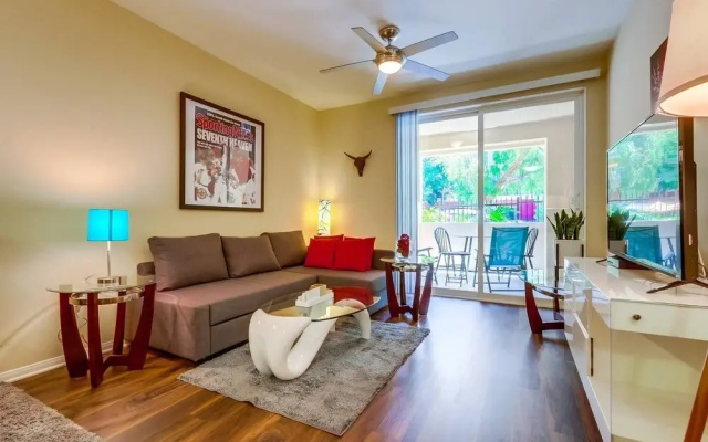 photo 2 of Disney's Gorgeous 1BR/1Bath with Free Parking! (R1)