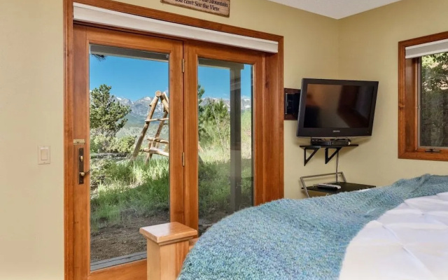 photo 4 of Divine Luxury Vacation At Windcliff 3 Bedroom Home by RedAwning
