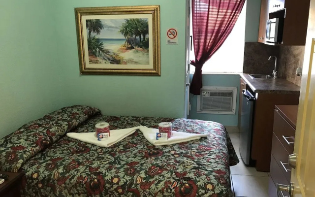 photo 4 of Dixie Hotel