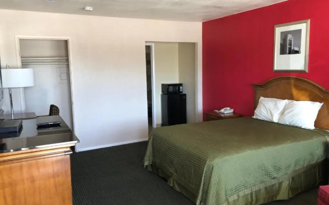 photo 4 of Dixon Motel
