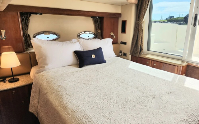 photo 2 of Dockside Boat & Bed Long Beach