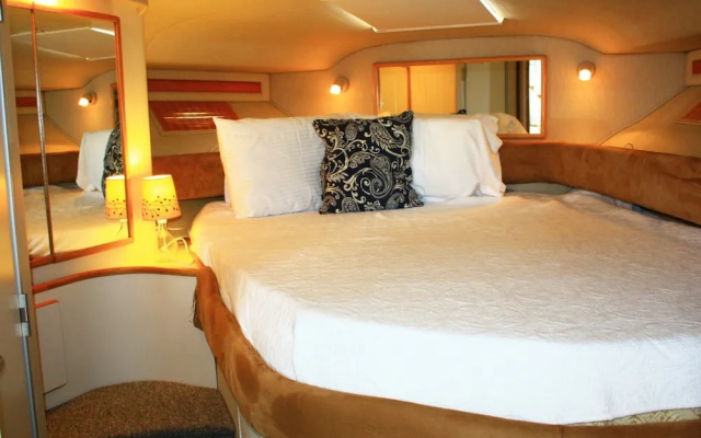 photo 3 of Dockside Boat & Bed Long Beach