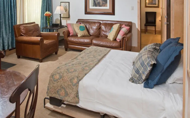 photo 2 of Two Bedroom at the Lodge At Vail by RedAwning - Save 20% on 7+ Nights!