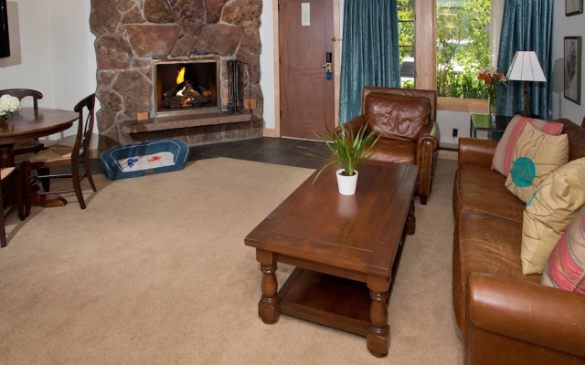 photo 5 of Two Bedroom at the Lodge At Vail by RedAwning - Save 20% on 7+ Nights!