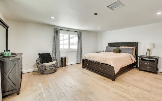 photo 4 of Dog-friendly Duarte Vacation Rental w/ Smart TV!