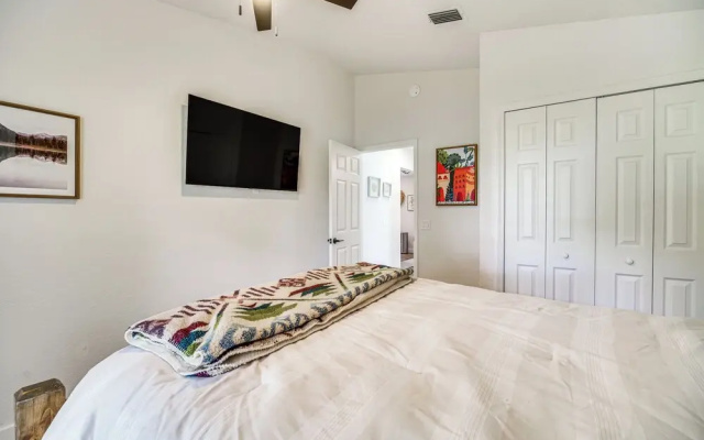 photo 4 of Dog-friendly Sebastian Home ~ 9 Mi to Beaches!