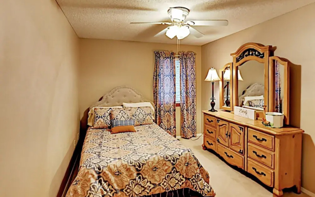 photo 5 of Dogwood House 3 Bedrooms 2 Bathrooms Home