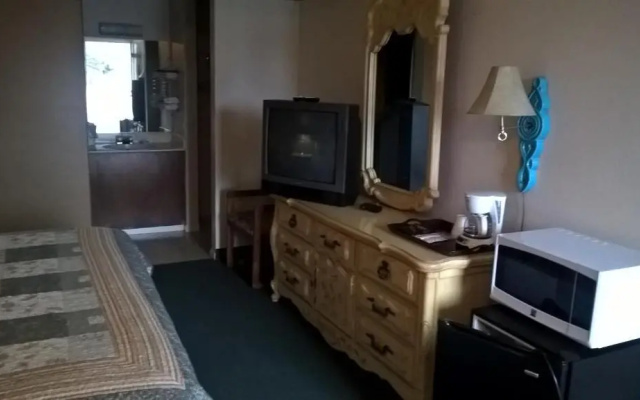 photo 2 of Dogwood Motel