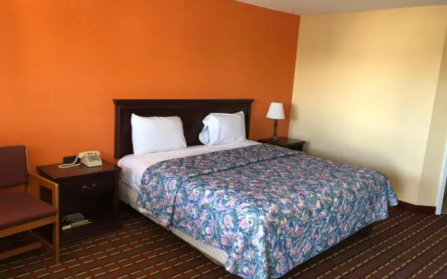 photo 2 of Dogwood Park Inn