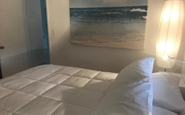 photo 2 of Dolphin Motel