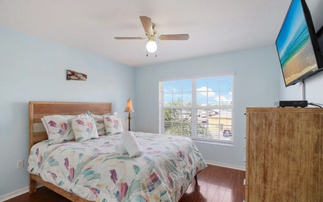 photo 5 of Dolphin Resort 3 Bedroom Home by RedAwning