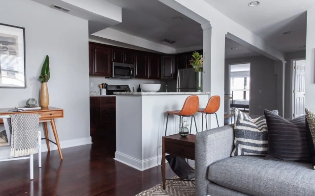 photo 4 of Domio I Old City I Cozy 2 Br Near Penns Landing