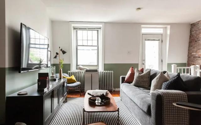photo 5 of Domio Rittenhouse Square Charming 3BR Duplex + Deck