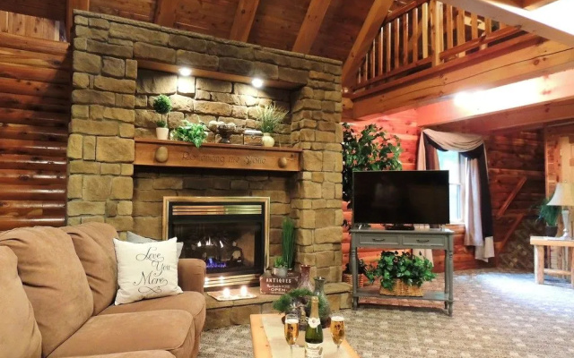 photo 2 of Donna's Premier Lodging