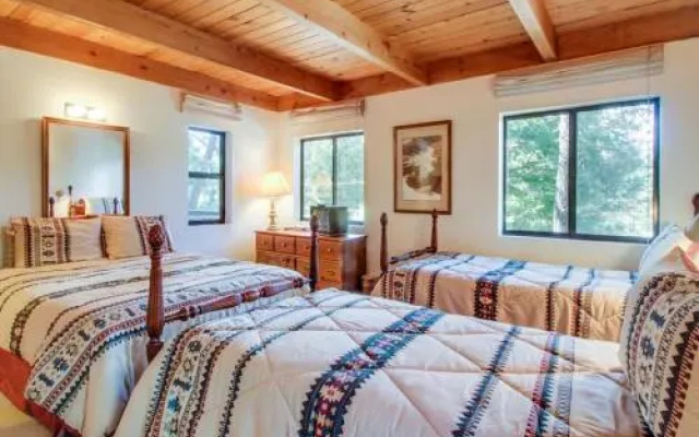 photo 4 of Donner Lake Cedar Lodge