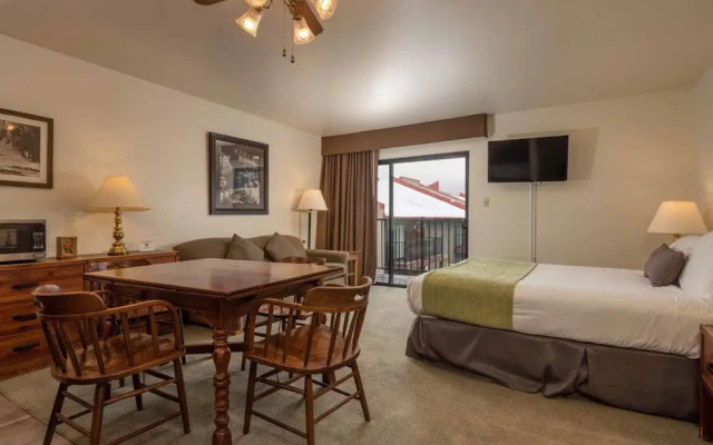 photo 5 of Donner Lake Village