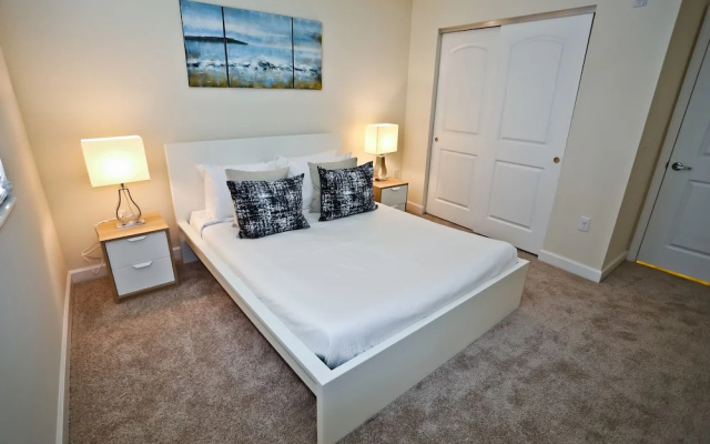 photo 4 of Doral Dolphin Mall Apartments by NUOVO
