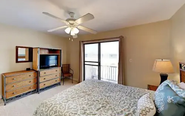 photo 2 of Dorothy A Beachfront Gulf Shores Duplex by RedAwning