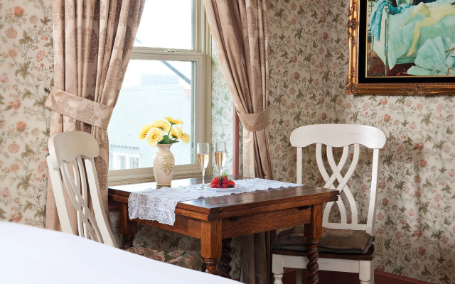 photo 4 of Dorymans Oceanfront Inn