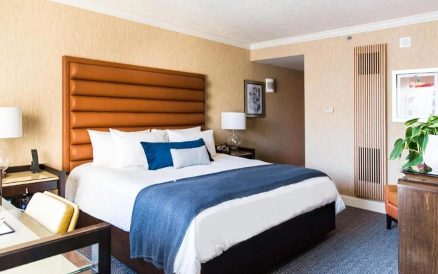 photo 3 of Dossier Hotel
