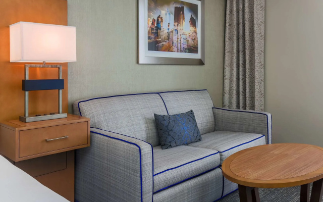 photo 4 of DoubleTree by Hilton Atlanta Airport