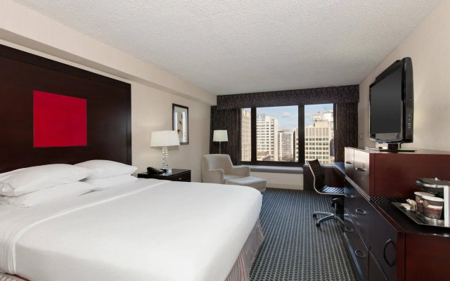 photo 5 of DoubleTree by Hilton Chicago - Magnificent Mile