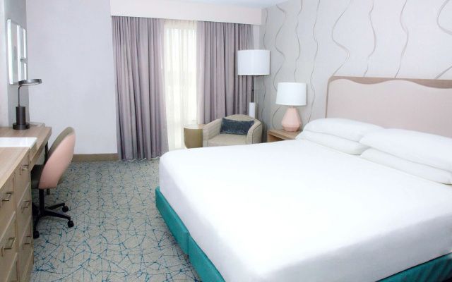 photo 5 of DoubleTree by Hilton Chicago - North Shore Conference Center