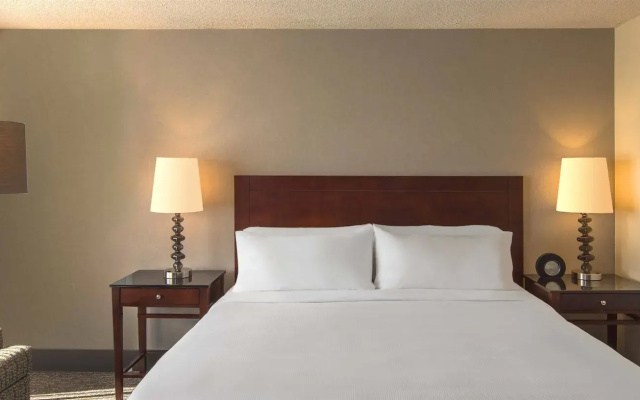 photo 5 of DoubleTree by Hilton Chicago Schaumburg