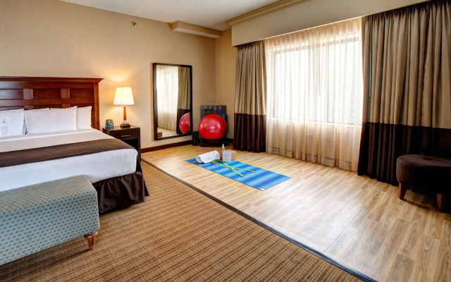 photo 4 of DoubleTree by Hilton Chicago O'Hare Airport - Rosemont
