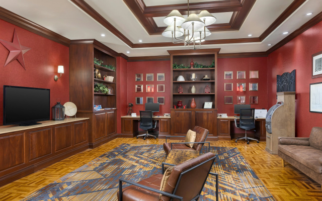 photo 2 of DoubleTree by Hilton Cincinnati Airport