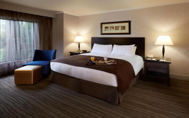 photo 3 of DoubleTree by Hilton Hotel Claremont