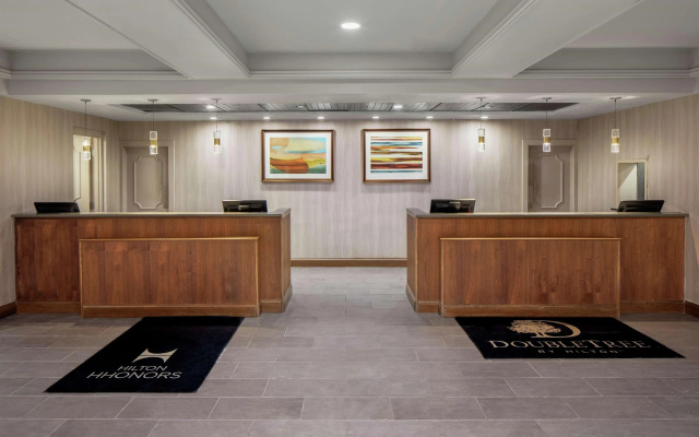 photo 2 of DoubleTree by Hilton Cleveland East Beachwood