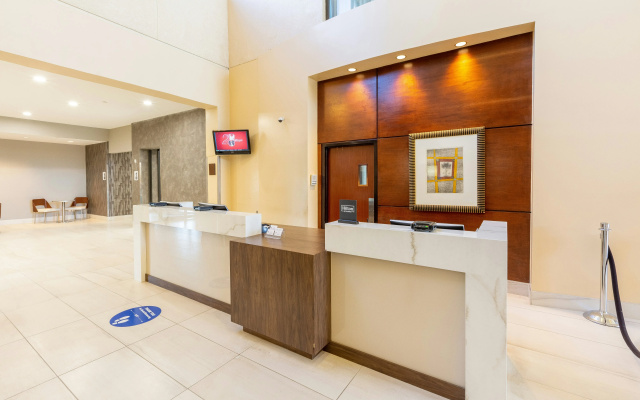 photo 2 of DoubleTree by Hilton Dallas - Richardson
