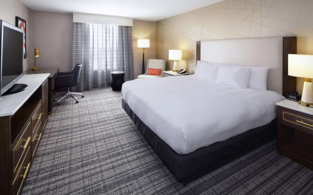 photo 4 of DoubleTree by Hilton Dallas Near the Galleria
