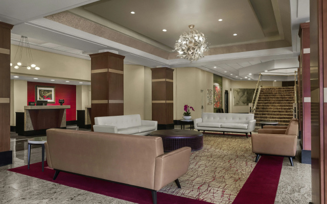 photo 2 of DoubleTree by Hilton Fort Lee - George Washington Bridge