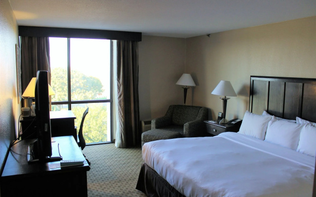 photo 3 of DoubleTree by Hilton Fort Worth South