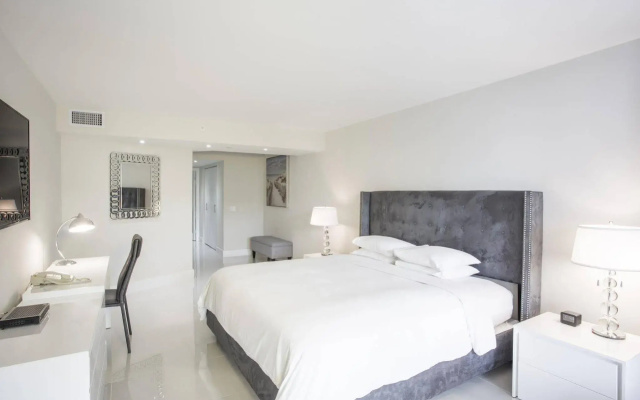 photo 5 of DoubleTree by Hilton Grand Hotel Biscayne Bay